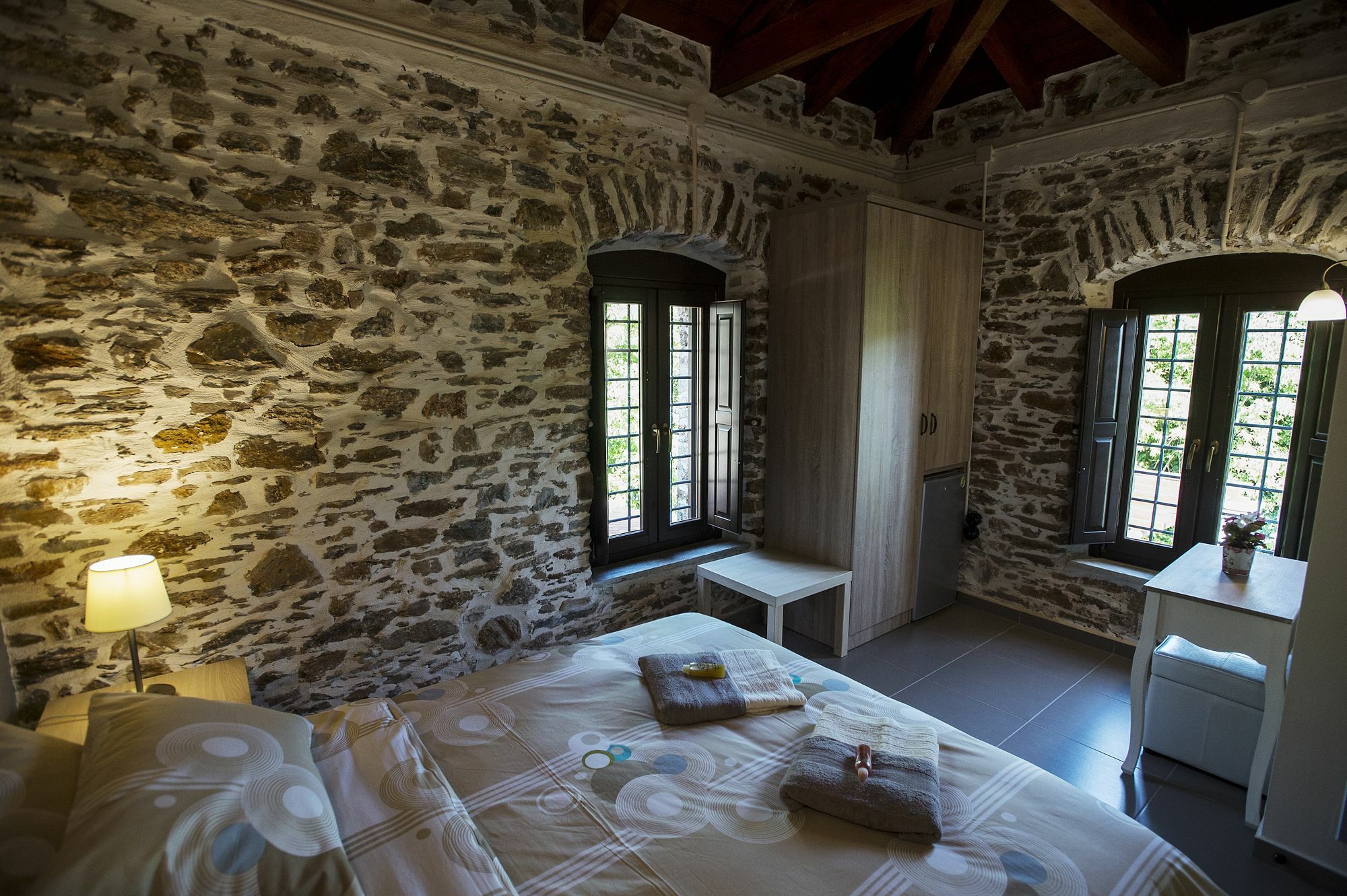 Thalia Traditional Guest House Promirion المظهر الخارجي الصورة